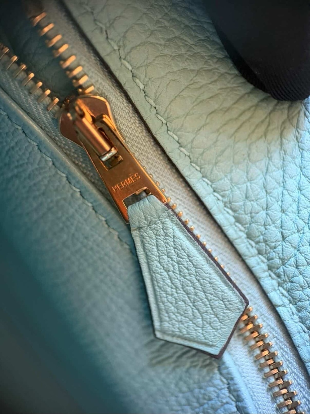 Hermes Kelly 28 Blue Atoll Togo GHW with Twilly & Rodeo Charm Authentic - Picture 11 of 11